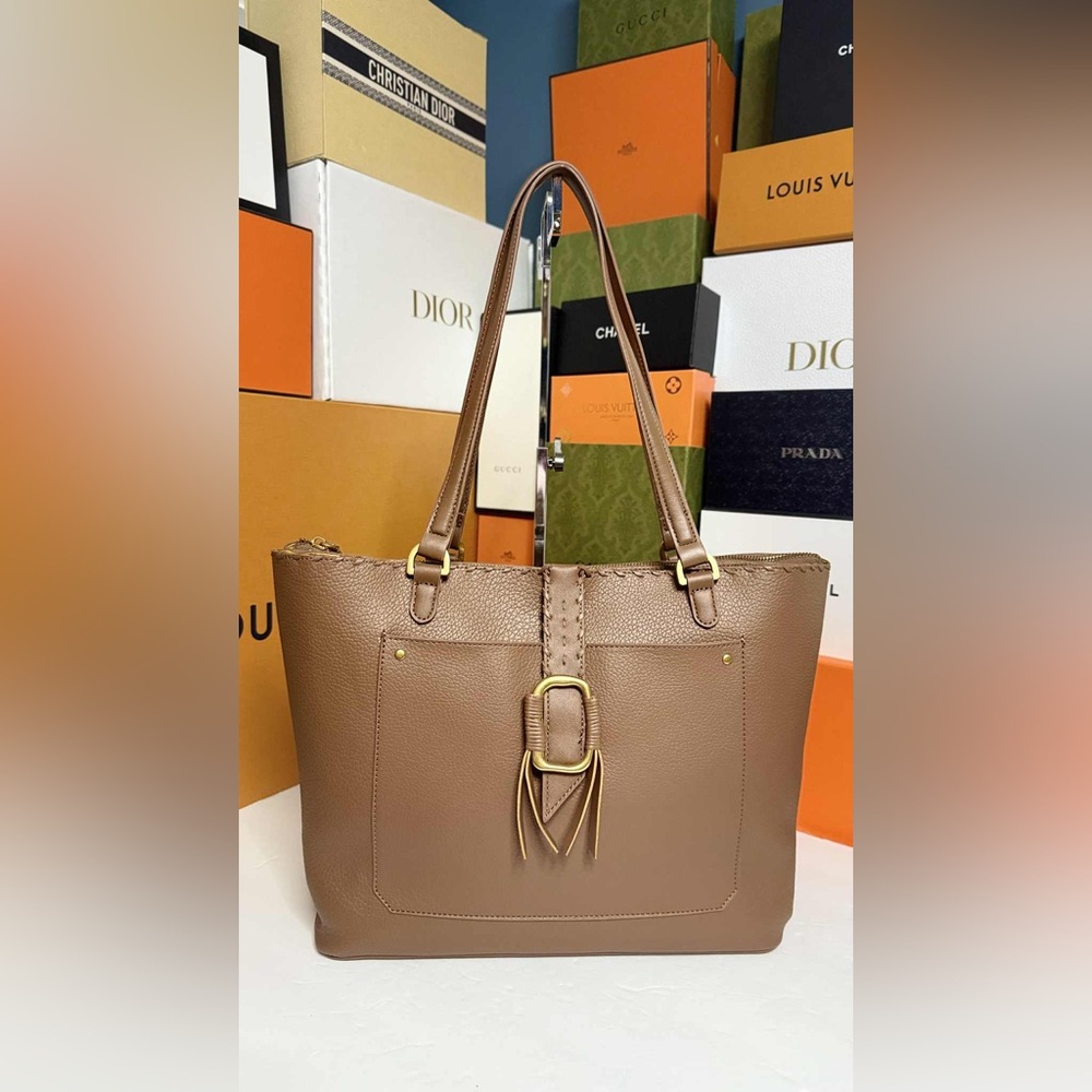 STEVE MADDEN Chic Tan Leather Tote with Gold Buckle